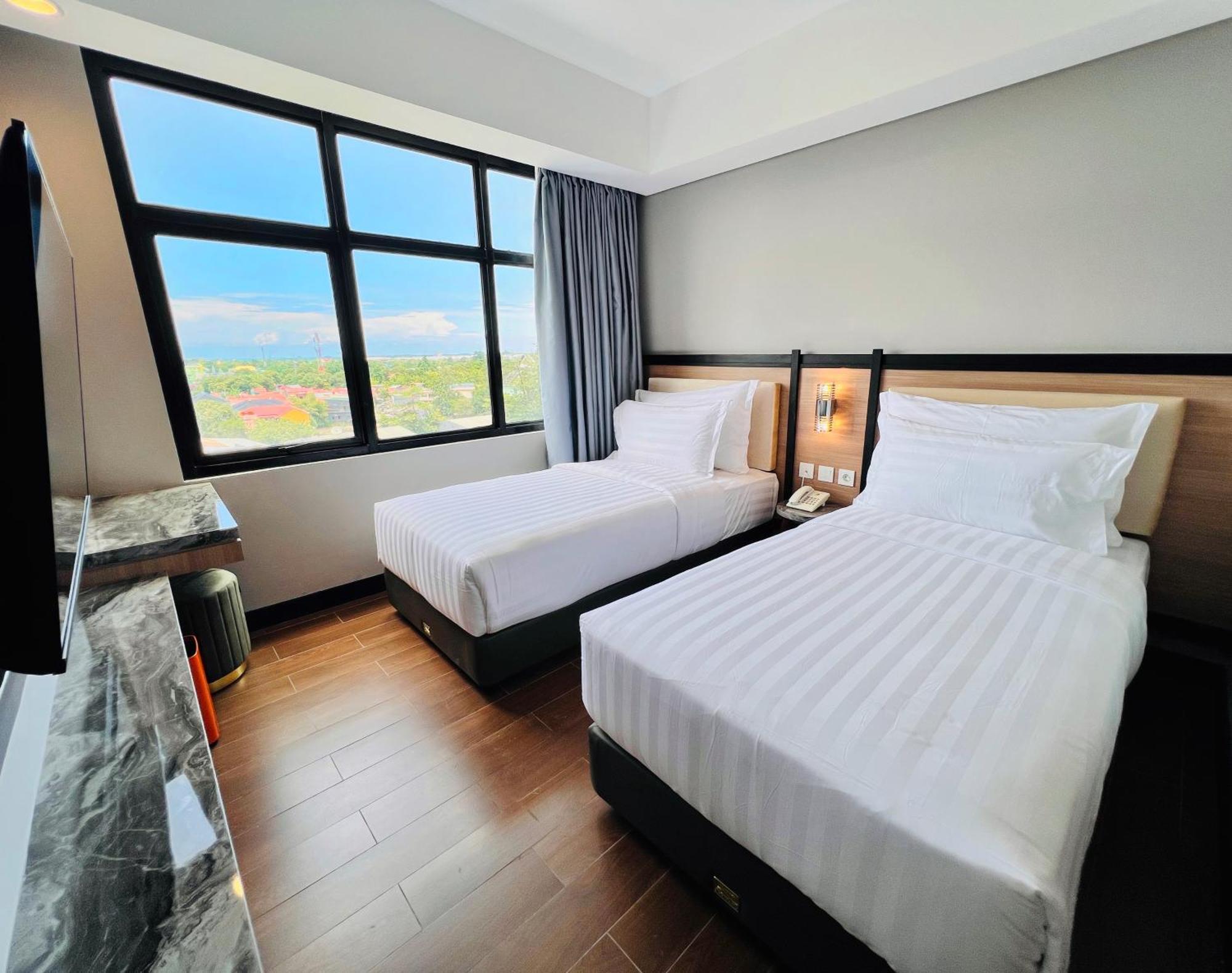 D'Primahotel Airport Sultan Hasanuddin Makassar Sudiang Buitenkant foto