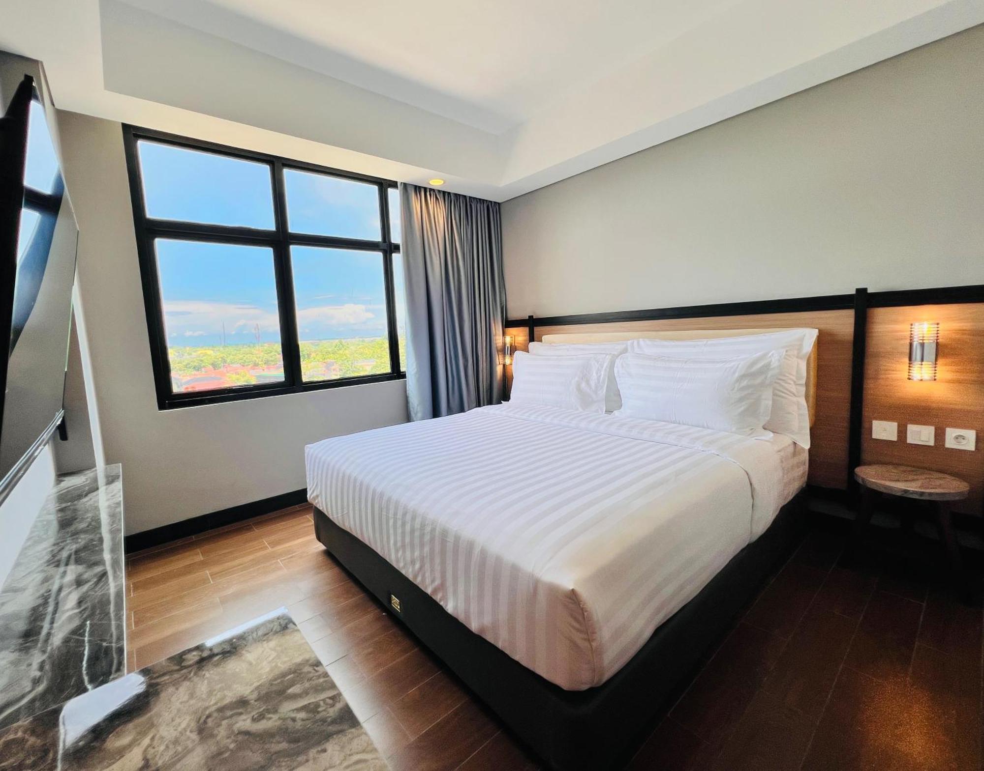 D'Primahotel Airport Sultan Hasanuddin Makassar Sudiang Buitenkant foto