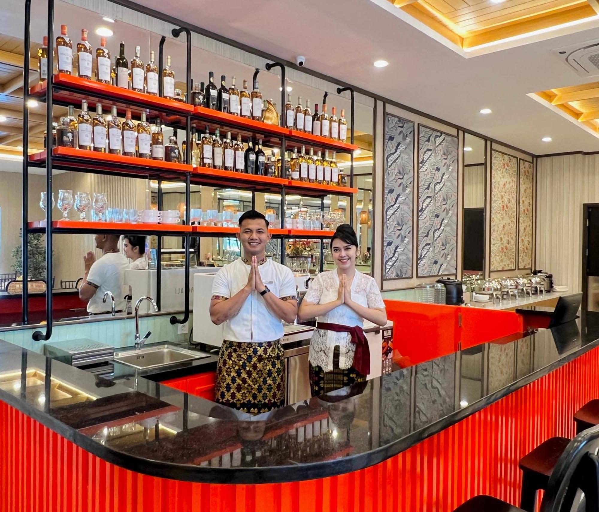 D'Primahotel Airport Sultan Hasanuddin Makassar Sudiang Buitenkant foto